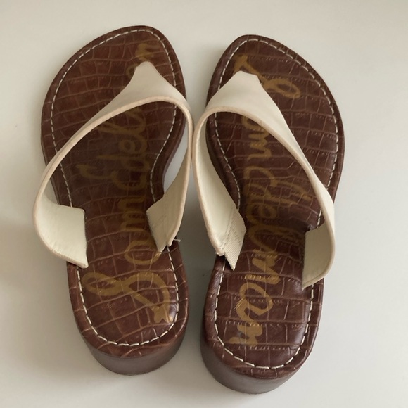 Sam Edelman Jaynee Cream and Brown Slide Sandals - Picture 4 of 5